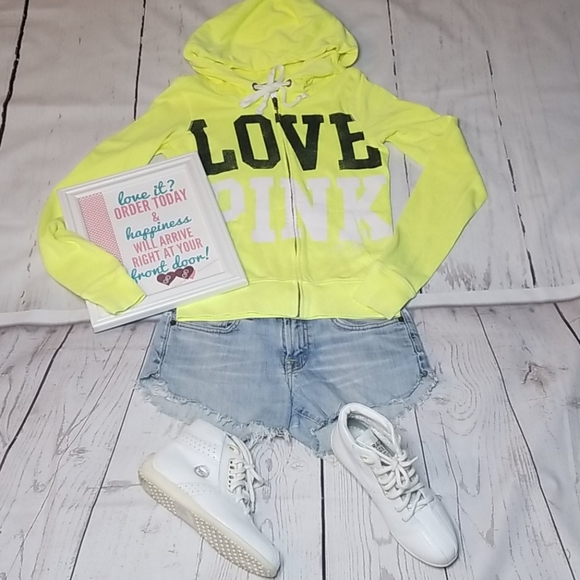 PINK Victoria's Secret Sweaters - Pink Victoria Secret Sweater🍋